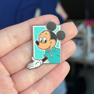 Disney Parks 2023 Mickey & His Pals Mystery Box Pin— Mickey